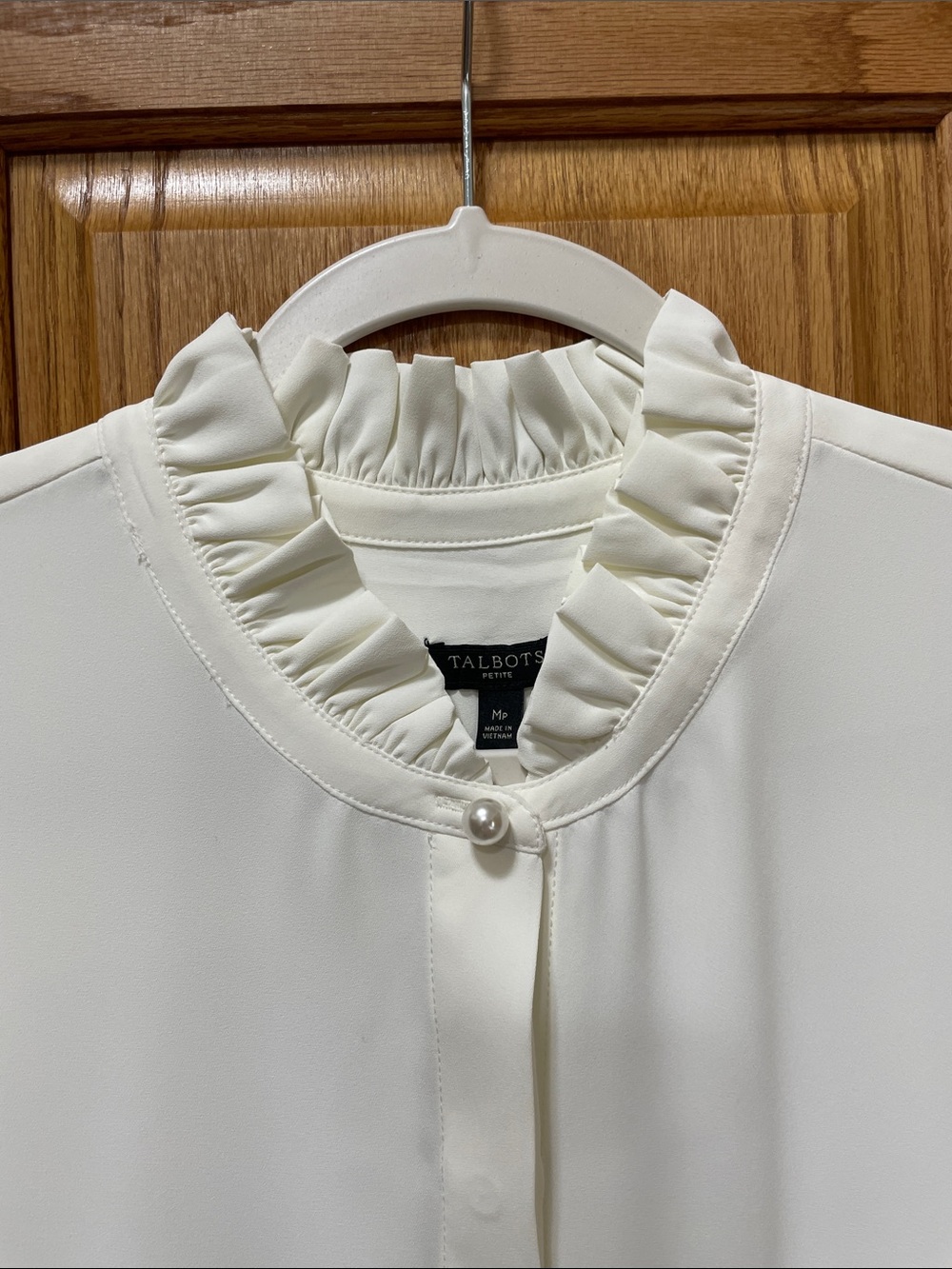 Talbots Cream Ruffle-Neck Long Sleeve Blouse Size Medium Petite NWT - Picture 7 of 15